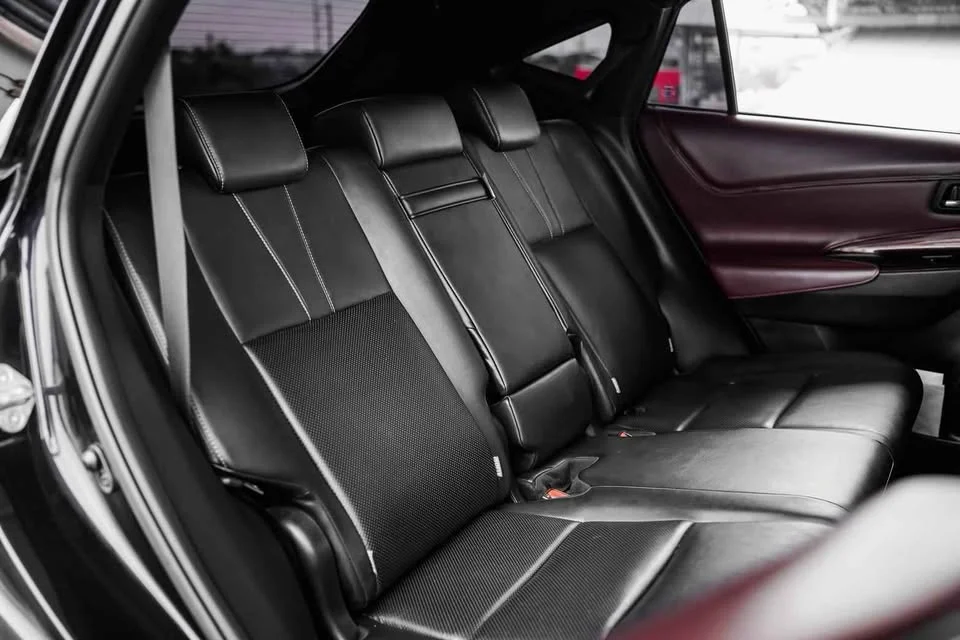 2015 Toyota Harrier III 2