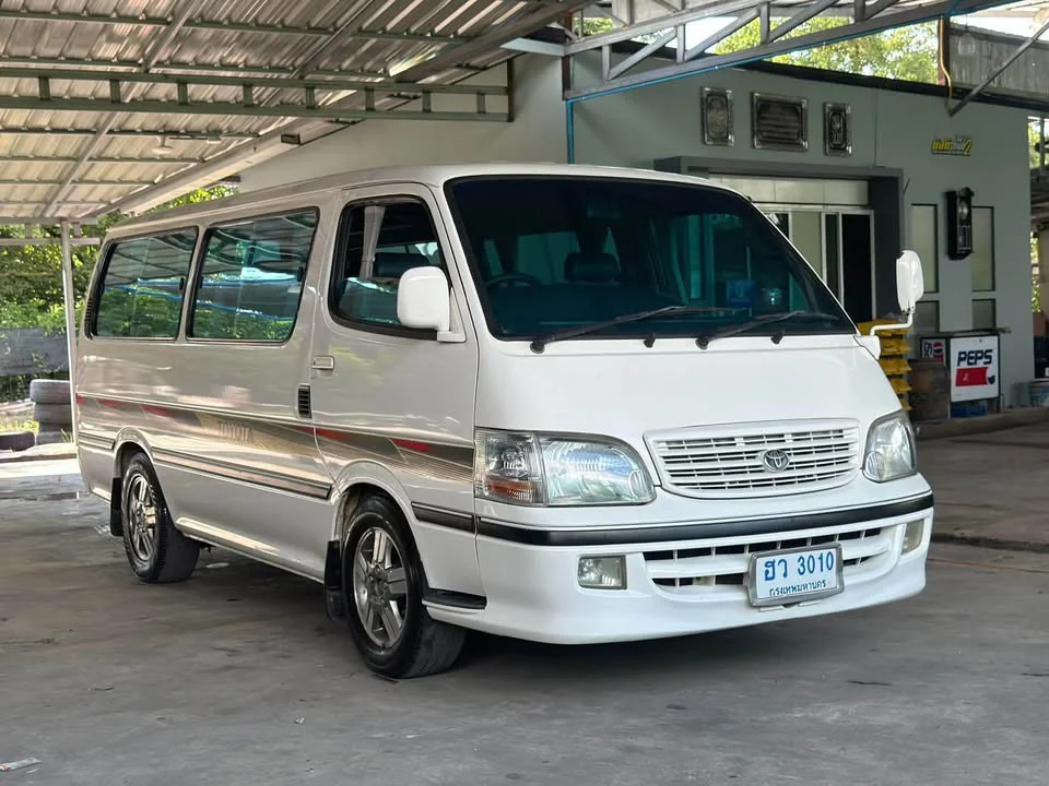 2002 Toyota Commuter IV (H100) 3