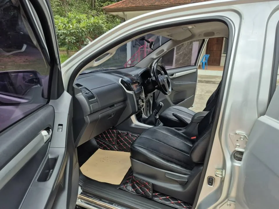2013 Isuzu D-Max II (RT) 3