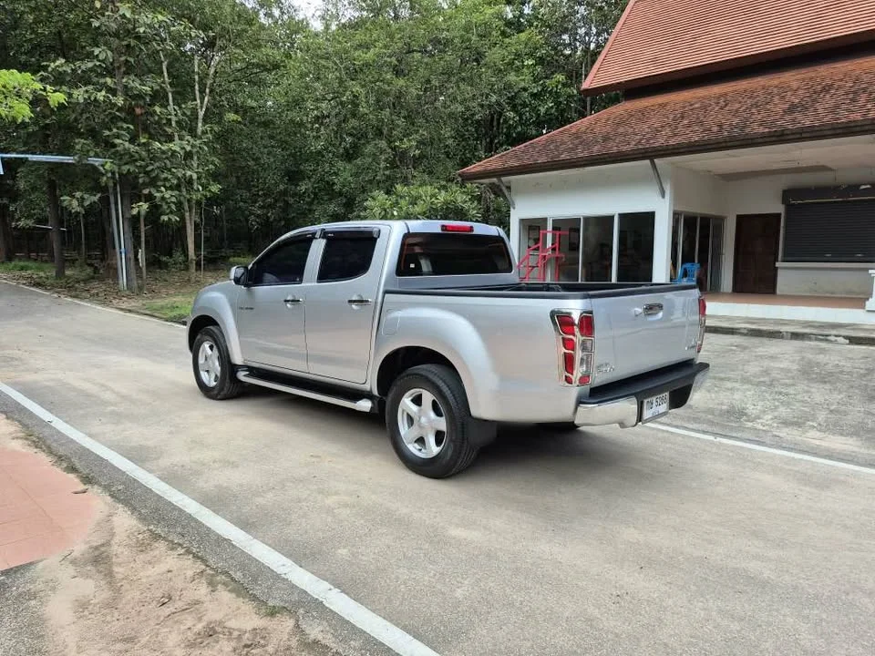 2013 Isuzu D-Max II (RT) 2