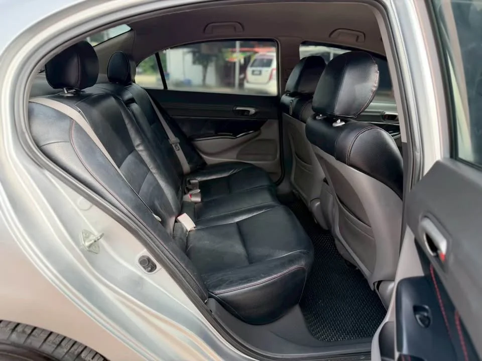 2011 Honda Civic VIII 3