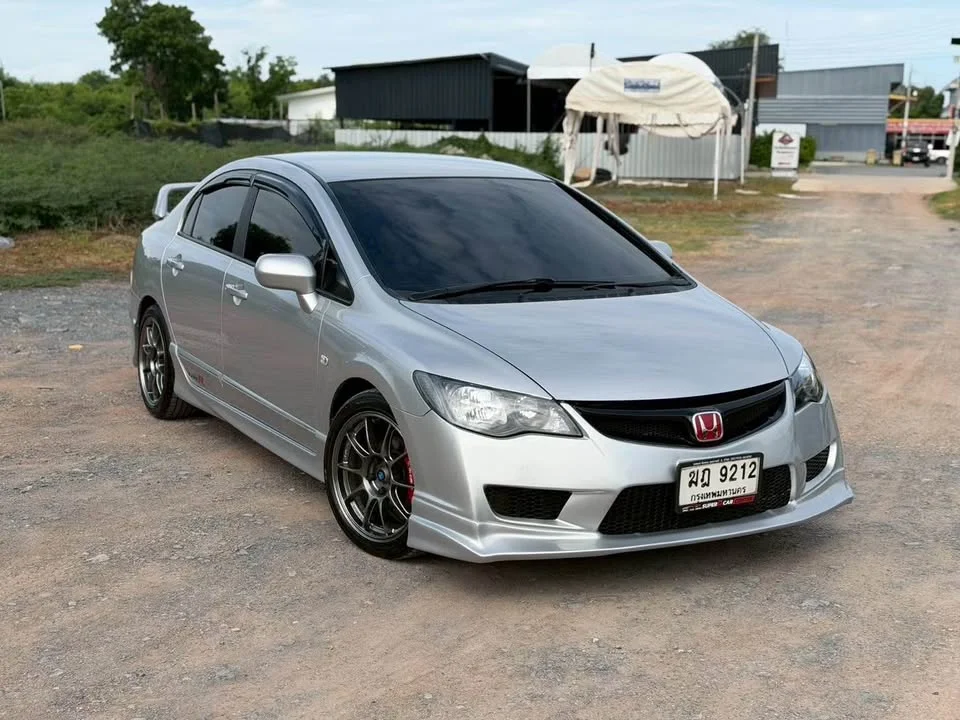 2011 Honda Civic VIII 2
