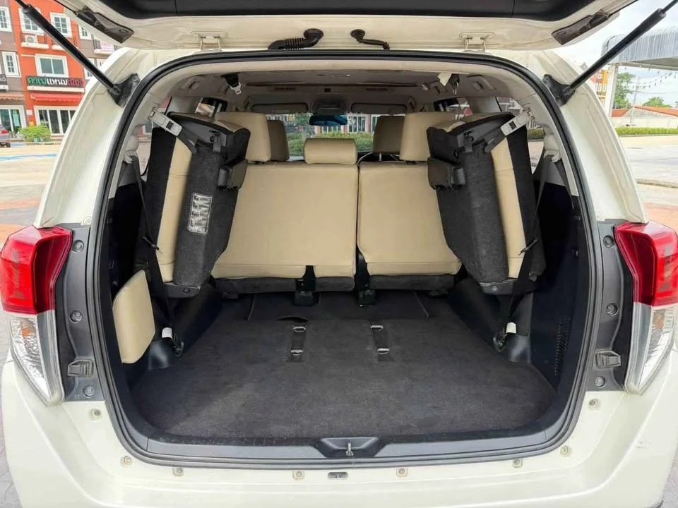 2016 Toyota Innova II 2