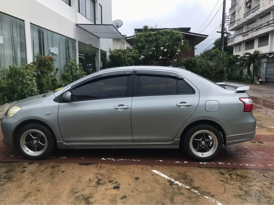 2010 Toyota Vios II 2