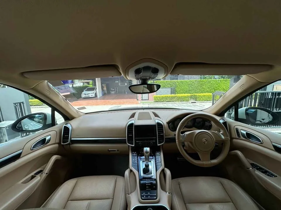 2011 Porsche Cayenne II 2