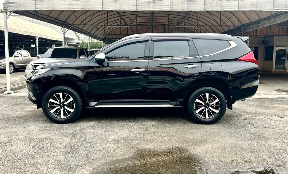 2017 Mitsubishi Pajero Sport III 2