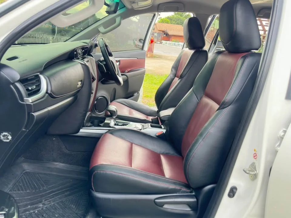2016 Toyota Fortuner II 2