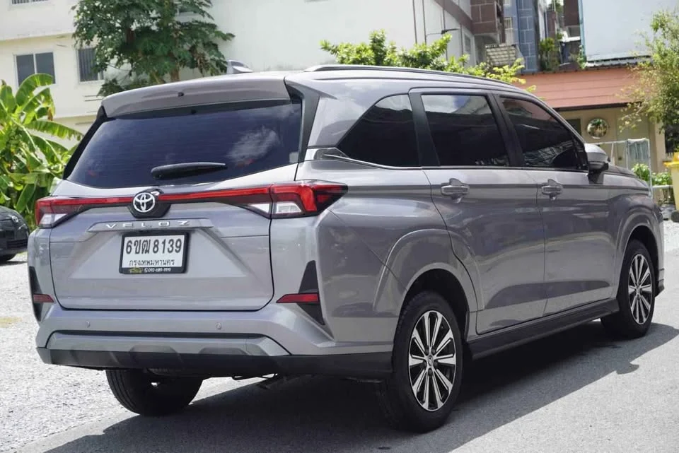 2023 Toyota Veloz III 2