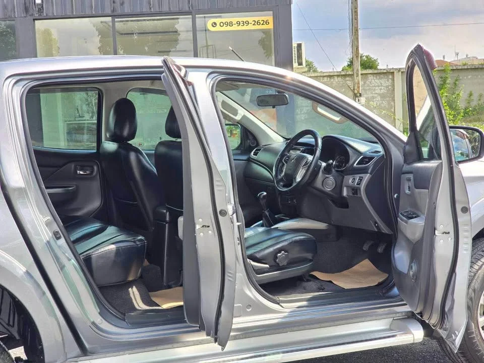 2018 Mitsubishi Triton V 2