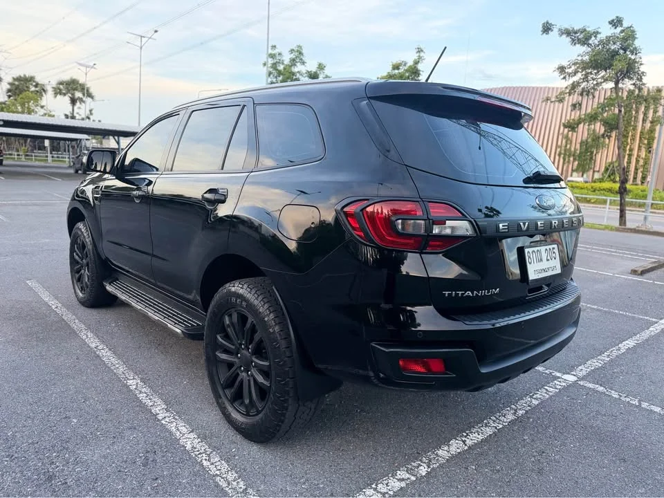 2019 Ford Everest II 3