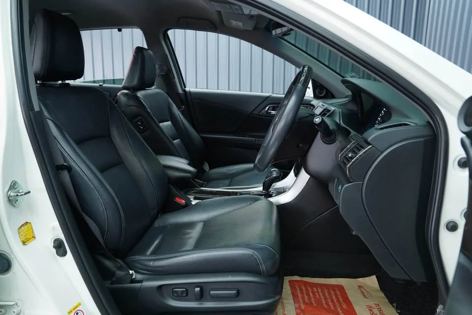 2014 Honda Accord IX 3