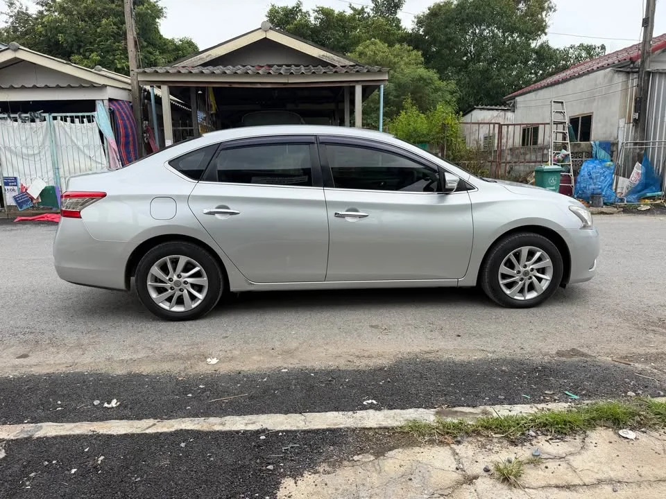2012 Nissan Sylphy III (B17) 2
