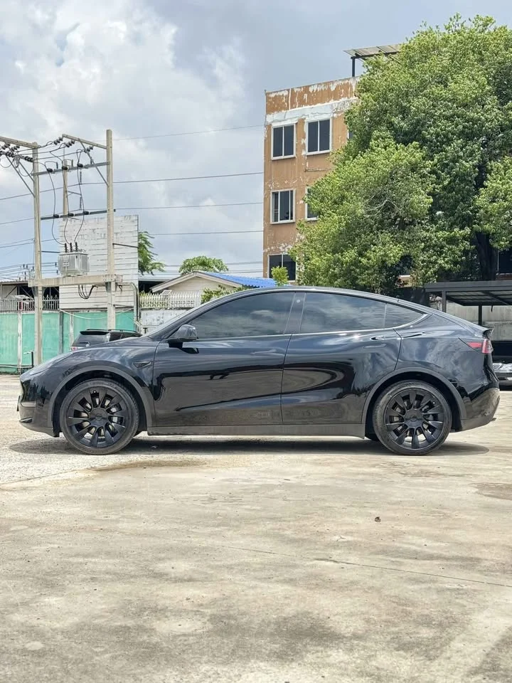 2022 Tesla Model Y 3