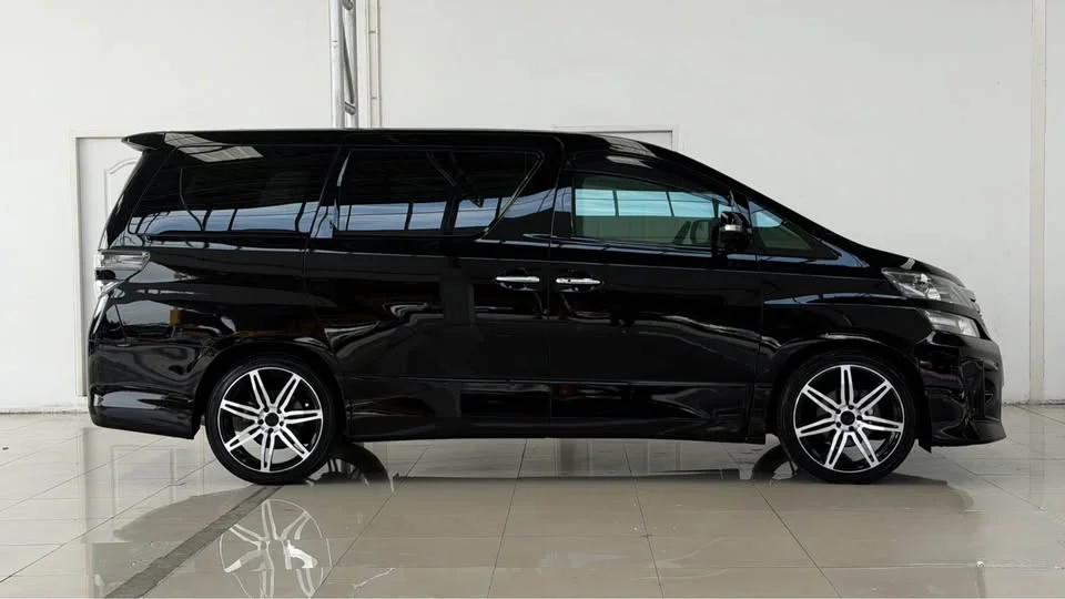 2013 Toyota Alphard, Vellfire II (AH20) 3