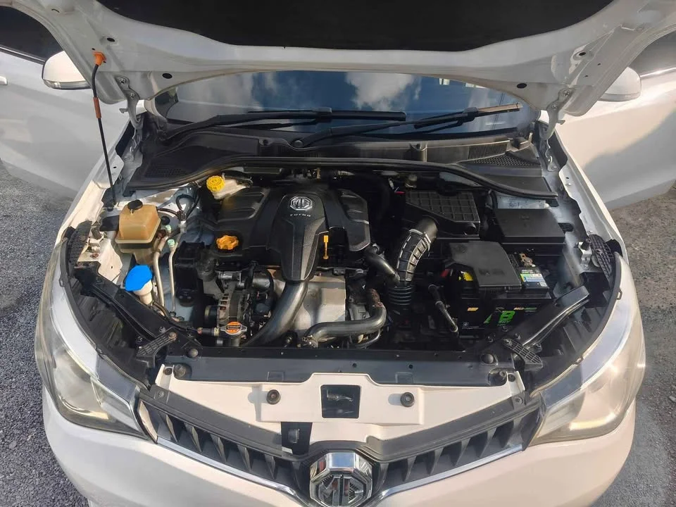 2018 MG 5 I  3