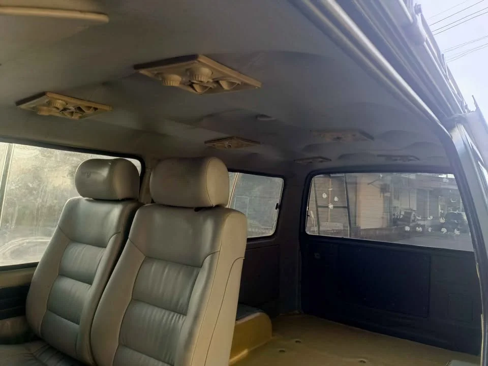 1996 Toyota Commuter IV (H100) 2
