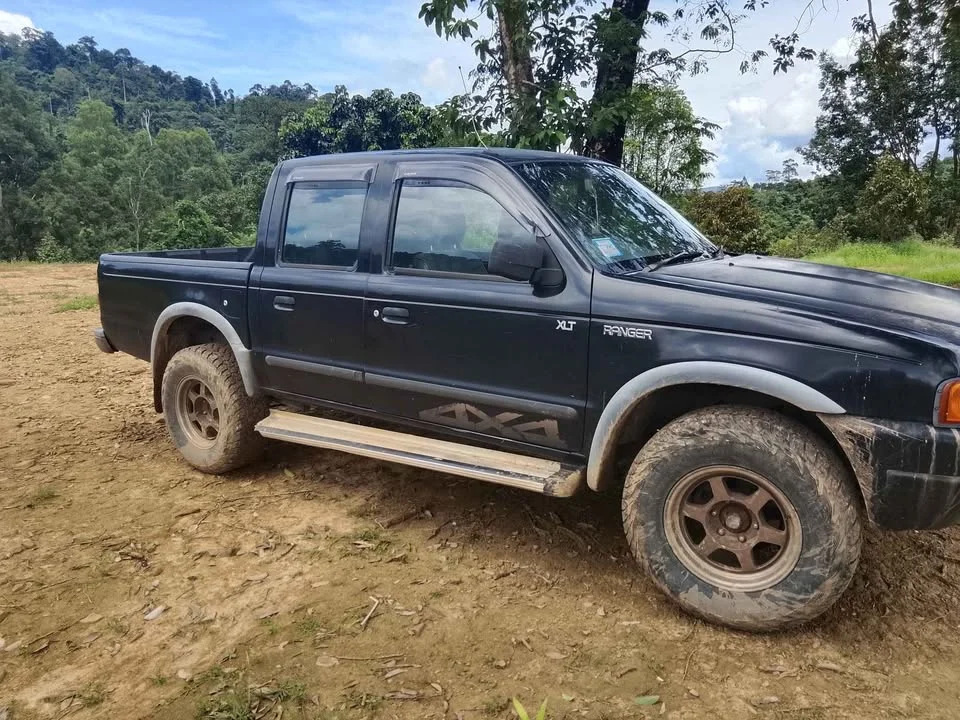 2001 Ford Ranger I 3