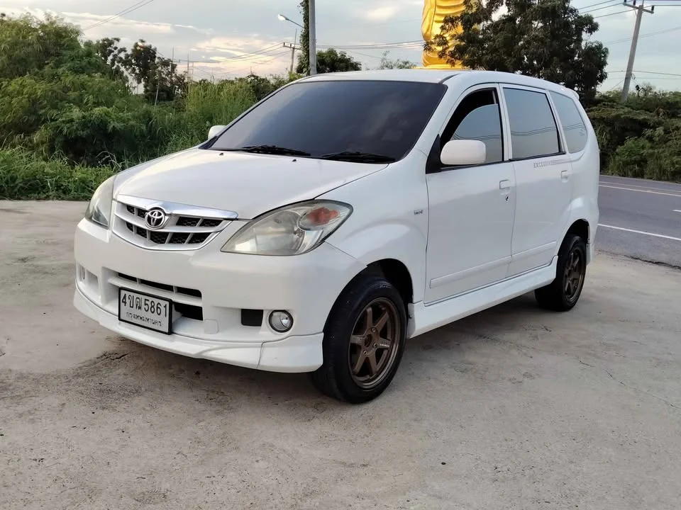 2011 Toyota Avanza I 3