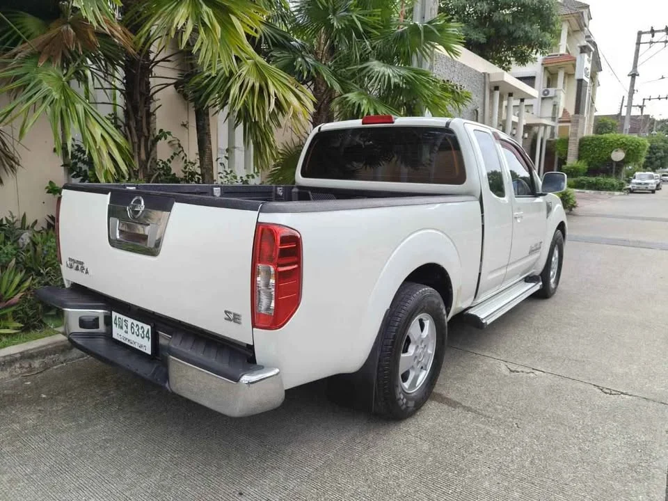 2010 Nissan Navara II 2