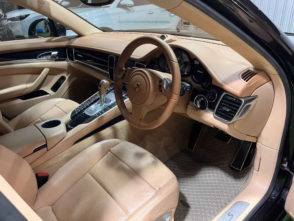 2014 Porsche Panamera I 3