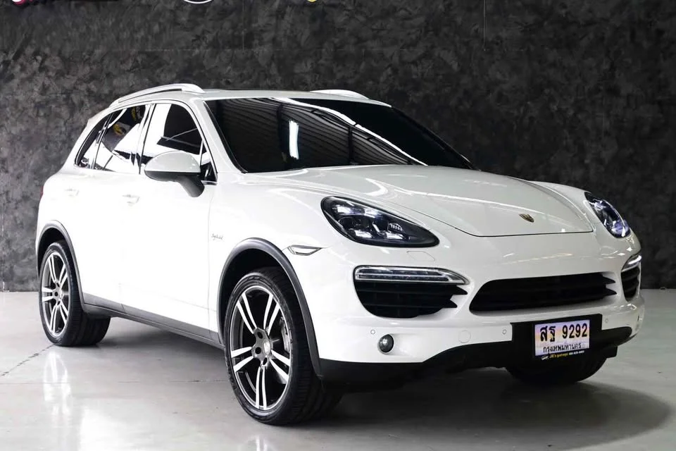 2012 Porsche Cayenne II 3