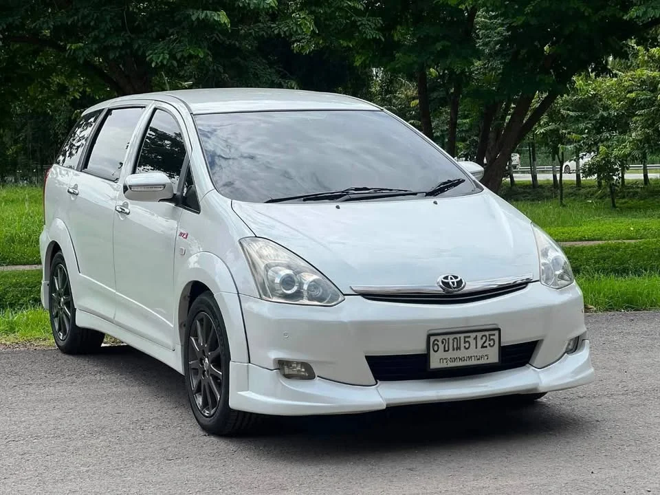2008 Toyota Wish I 2