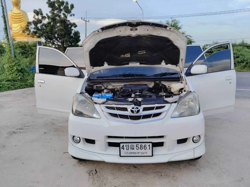 2011 Toyota Avanza I 3
