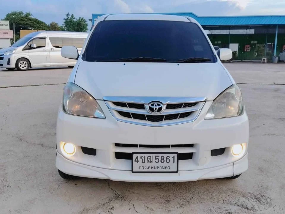 2011 Toyota Avanza I 2