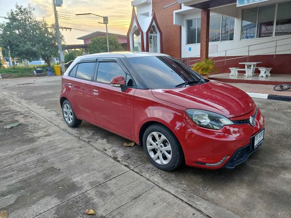2016 MG 3 II 3