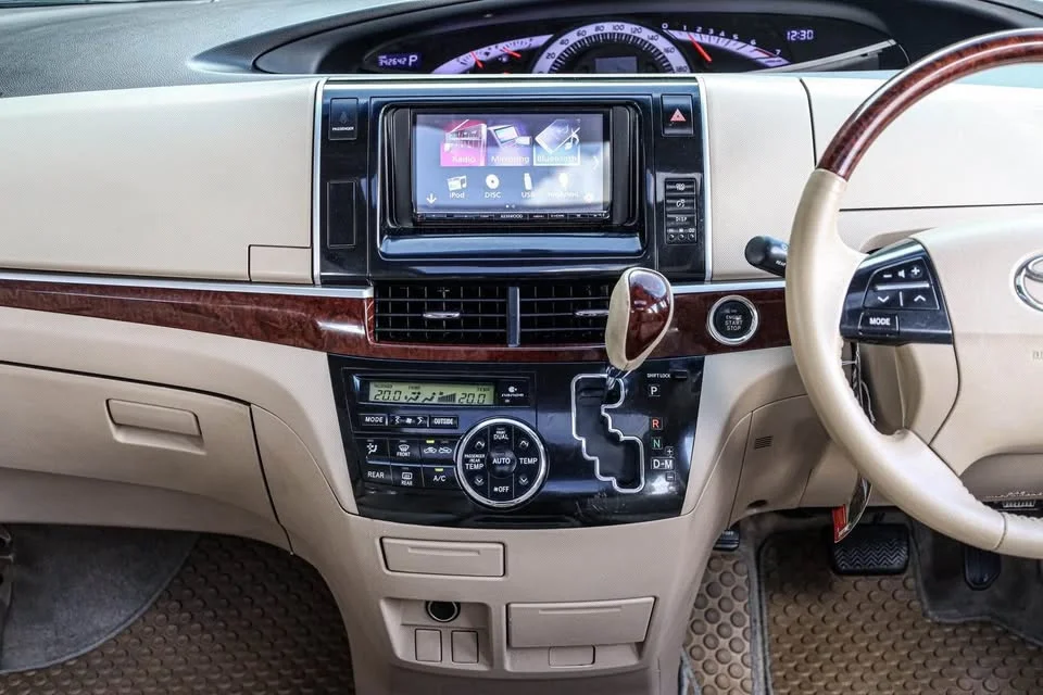 2012 Toyota Estima III 3