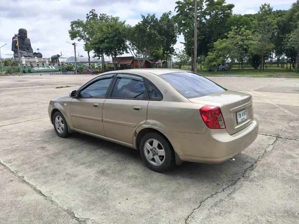 2005 Chevrolet Optra 3