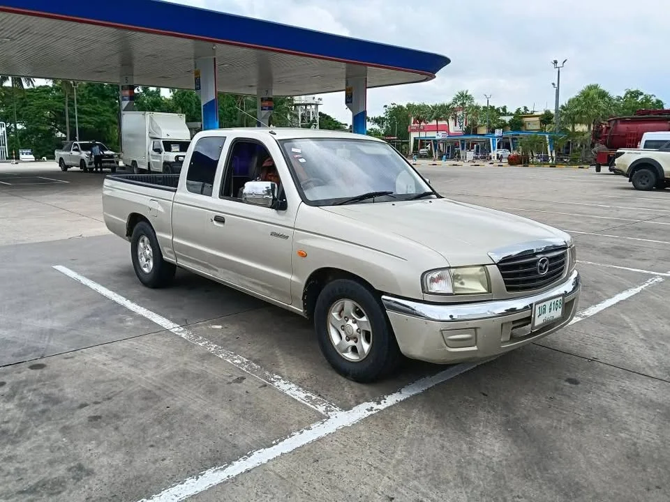 2003 Mazda 2500 Fighter V 2