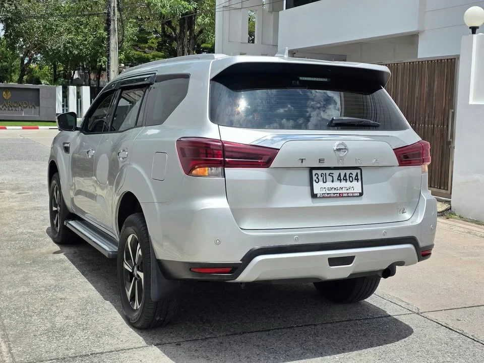 2023 Nissan Terra 3