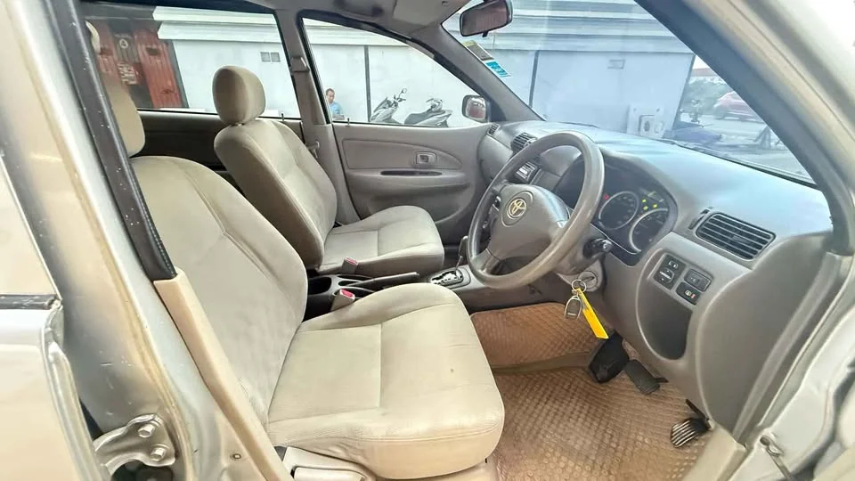 2011 Toyota Avanza I 3