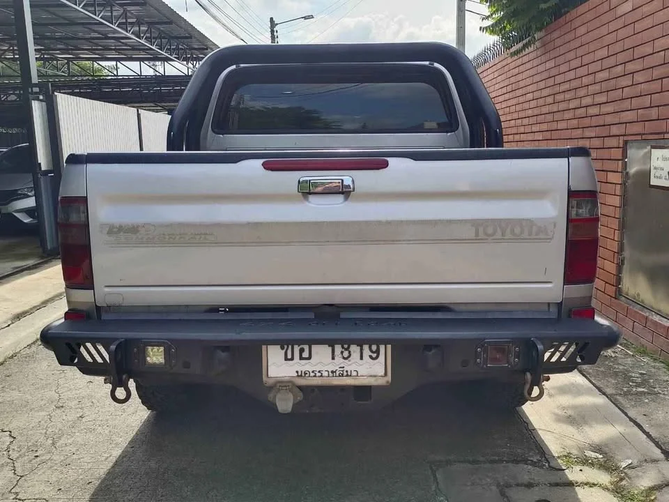 2003 Toyota Hilux Tiger VI 2