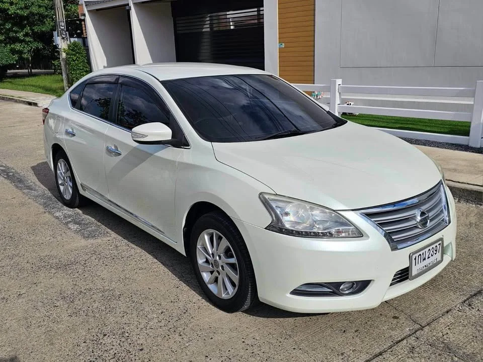 2012 Nissan Sylphy III (B17) 3