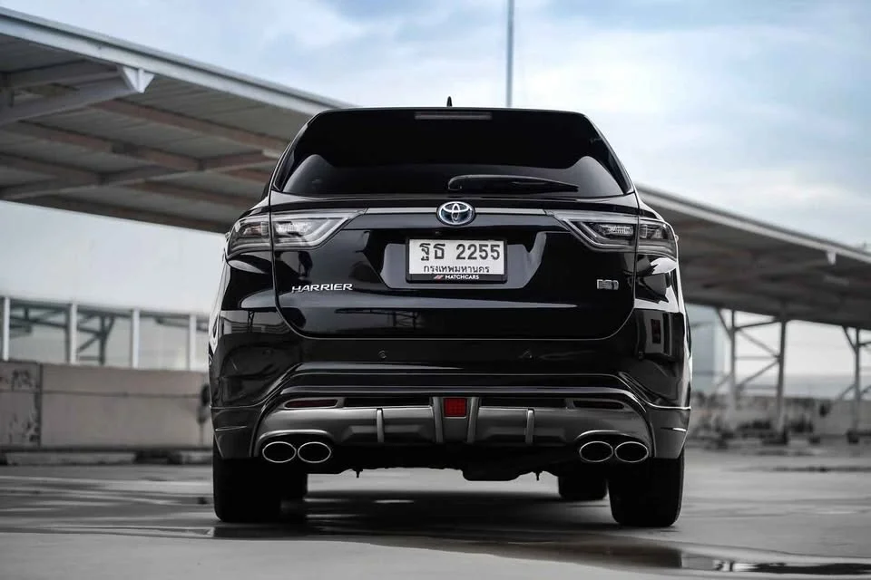 2015 Toyota Harrier III 2