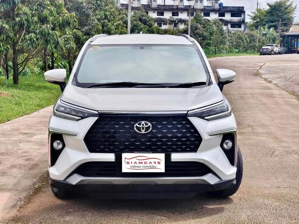 2023 Toyota Veloz III 3