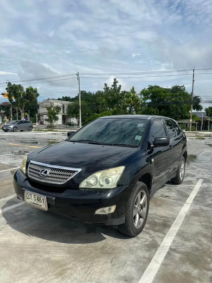 2004 Toyota Harrier II 3