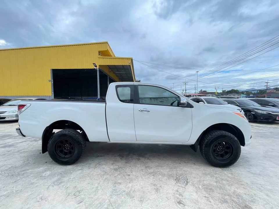 2013 Mazda BT-Series II 2