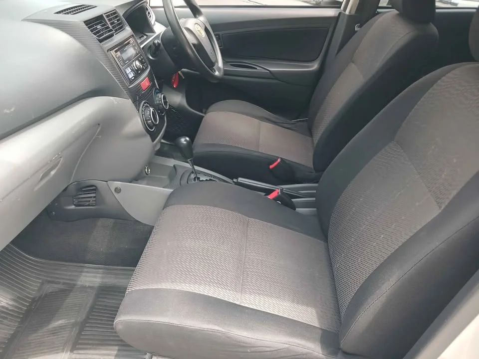 2012 Toyota Avanza II 2