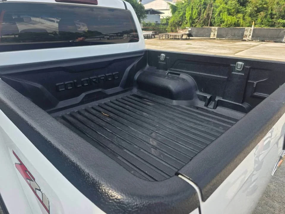 2017 Chevrolet Colorado II 3