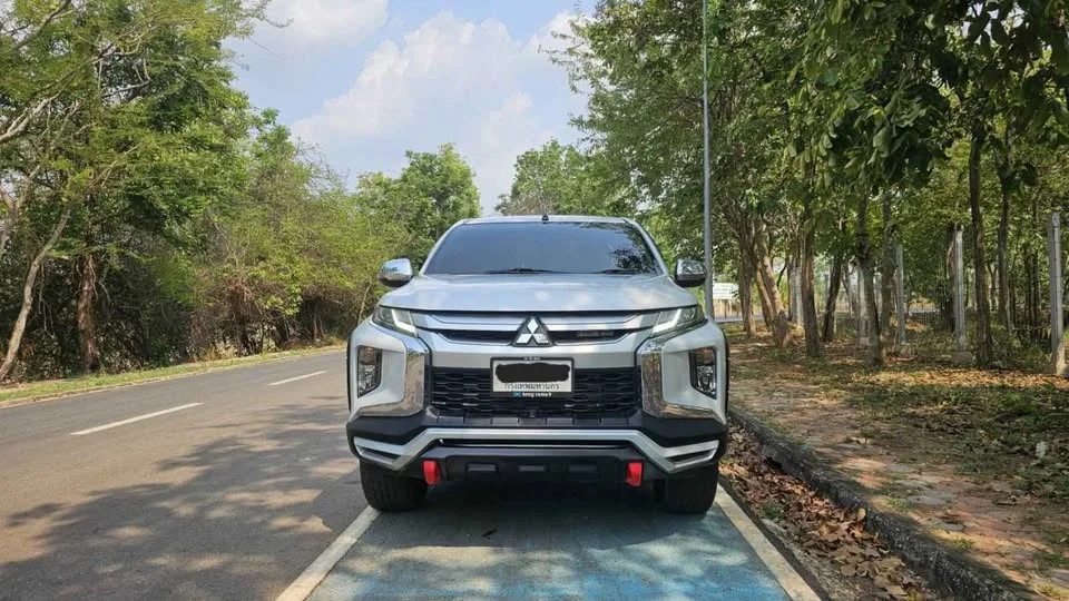 2019 Mitsubishi Triton V 2