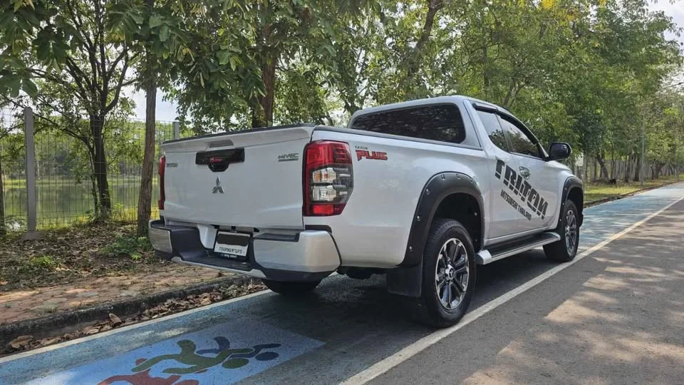 2019 Mitsubishi Triton V 3