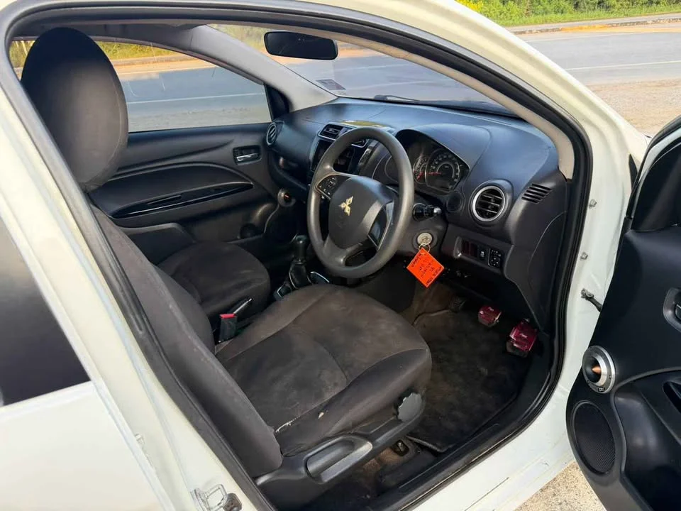 2016 Mitsubishi Attrage VI 2