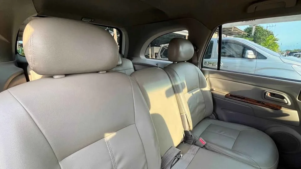 2005 Isuzu MU-7 2