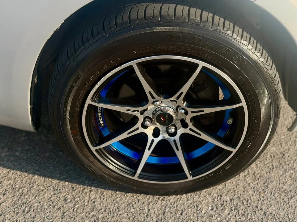 2006 Toyota Yaris II 2