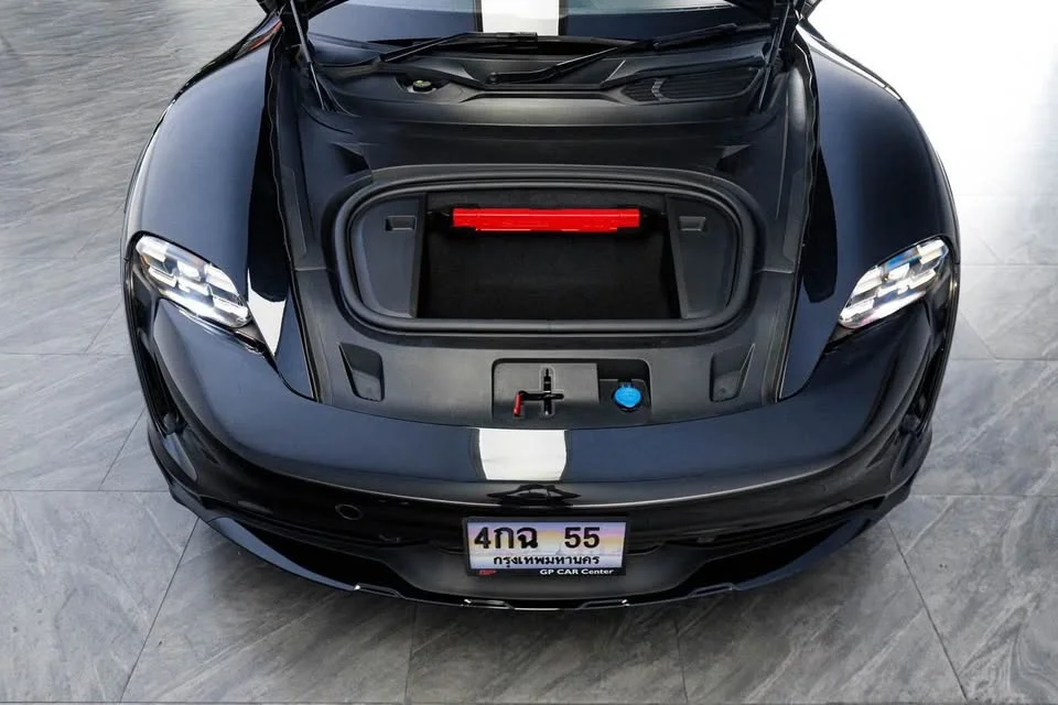 2023 Porsche Taycan 9J1 2