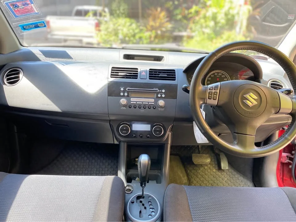 2011 Suzuki Swift I 3