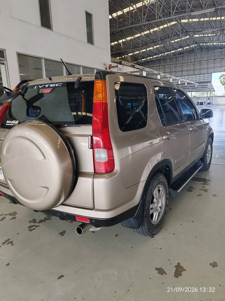 2005 Honda CR-V II 2